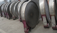 Vibrating screen bottom ring